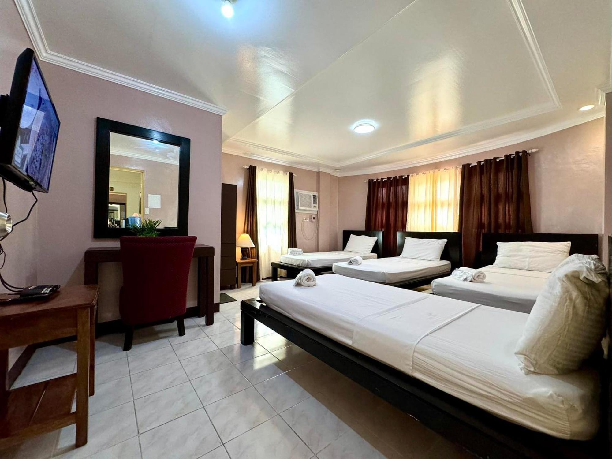 Batanes Seaside Lodge & Restaurant Basco Ngoại thất bức ảnh