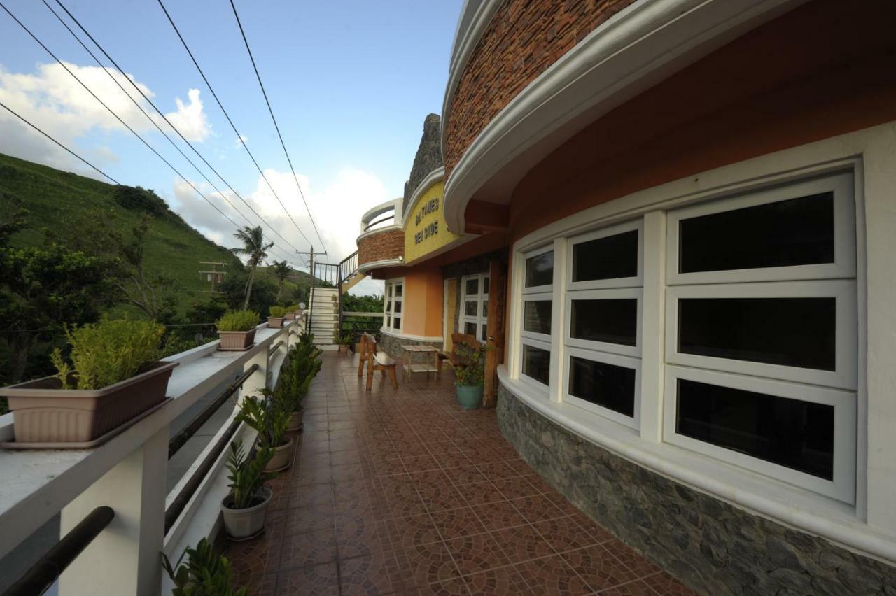 Batanes Seaside Lodge & Restaurant Basco Ngoại thất bức ảnh